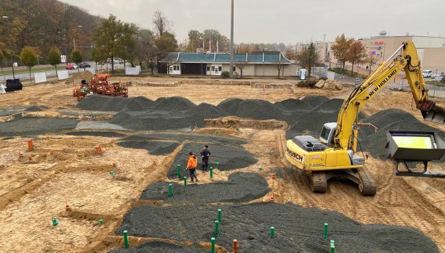 Erdarbeiten Kanal Tiefbau Außenanlagen